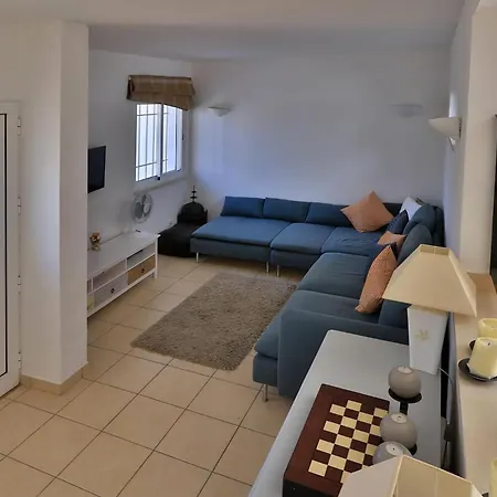Villa Casa 32 Charming 2 Bedroom Townhouse A Few Minutes Walk To The And Praca Vale do Lobo